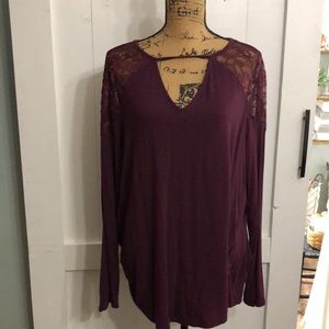 Maurice’s woman tunic plum size 2 sheer lace on shoulders low v-neck